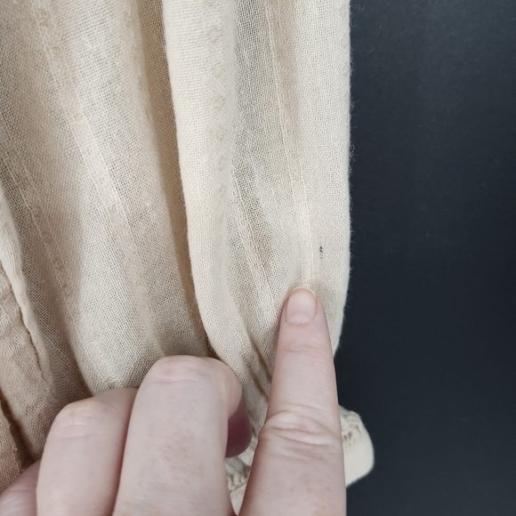 American Eagle Womens Tiered Blouse Top Size M Tan Peasant Neutral Minimalist - Picture 6 of 9